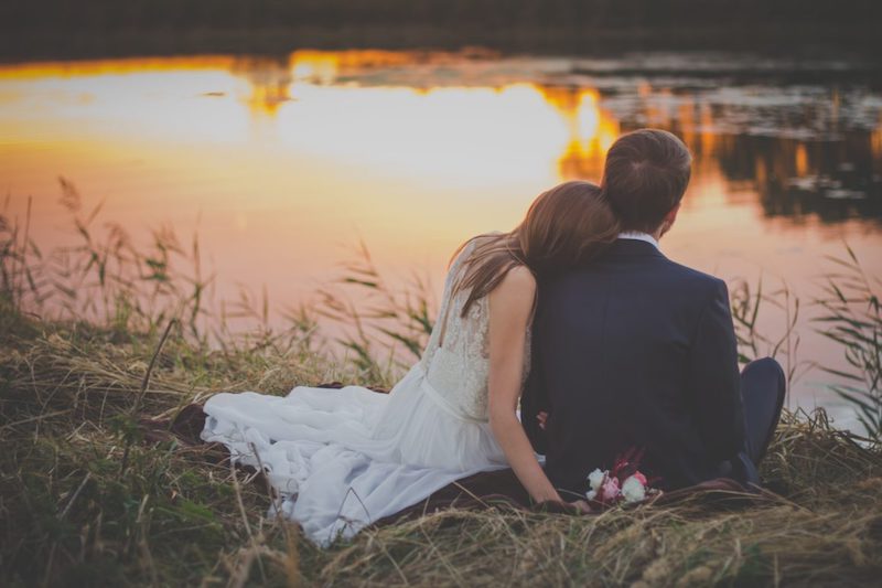 Rocznice ślubu - jakie wyróżniamy i co kupić na tę szczególną okazję?